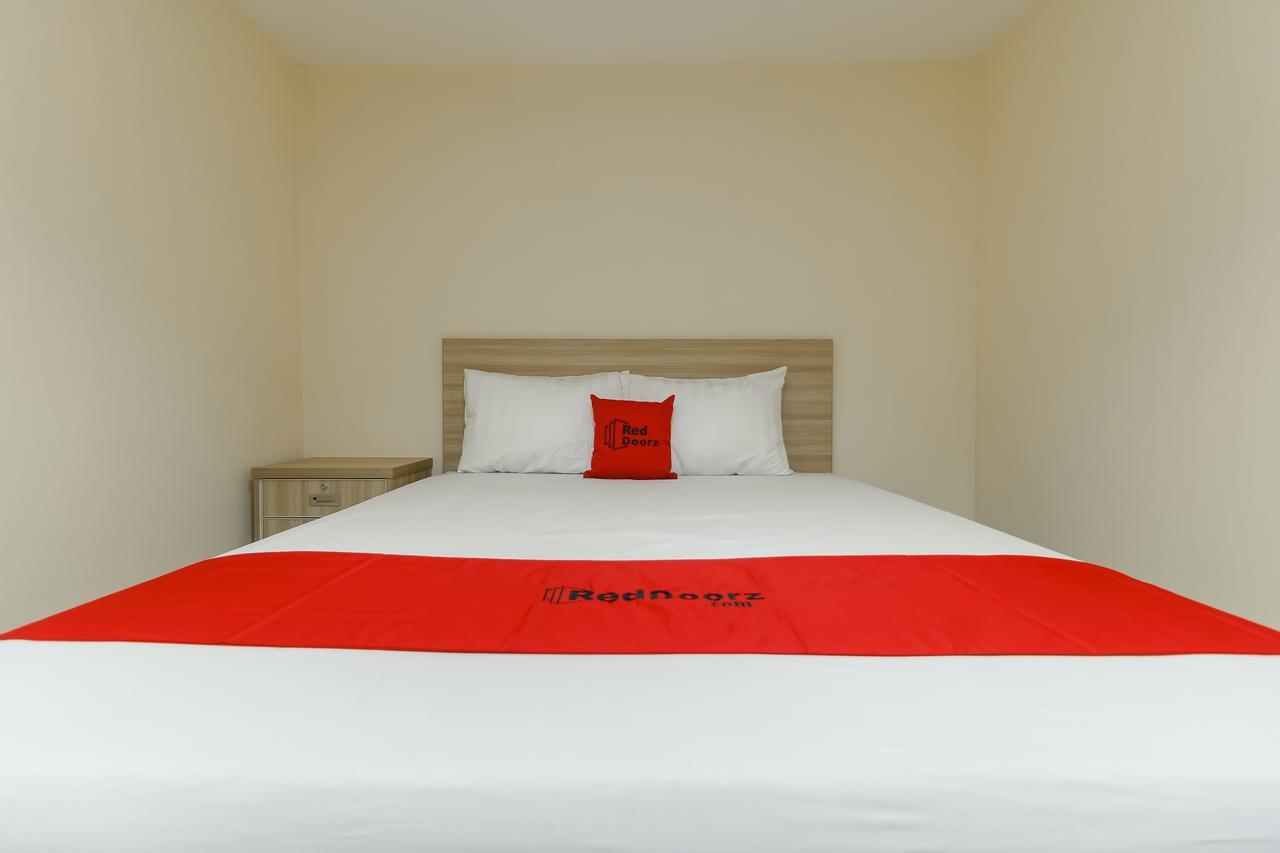Hotel Reddoorz Near Harmoni Gajah Mada Dżakarta Zewnętrze zdjęcie
